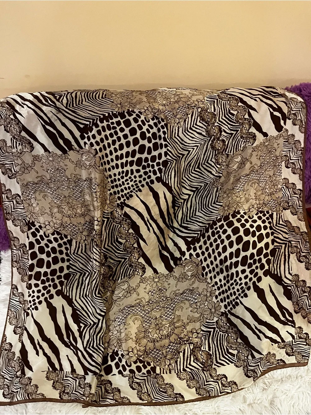 Neutral Animal-Print Decorative Silk scarf. Beige and Brown